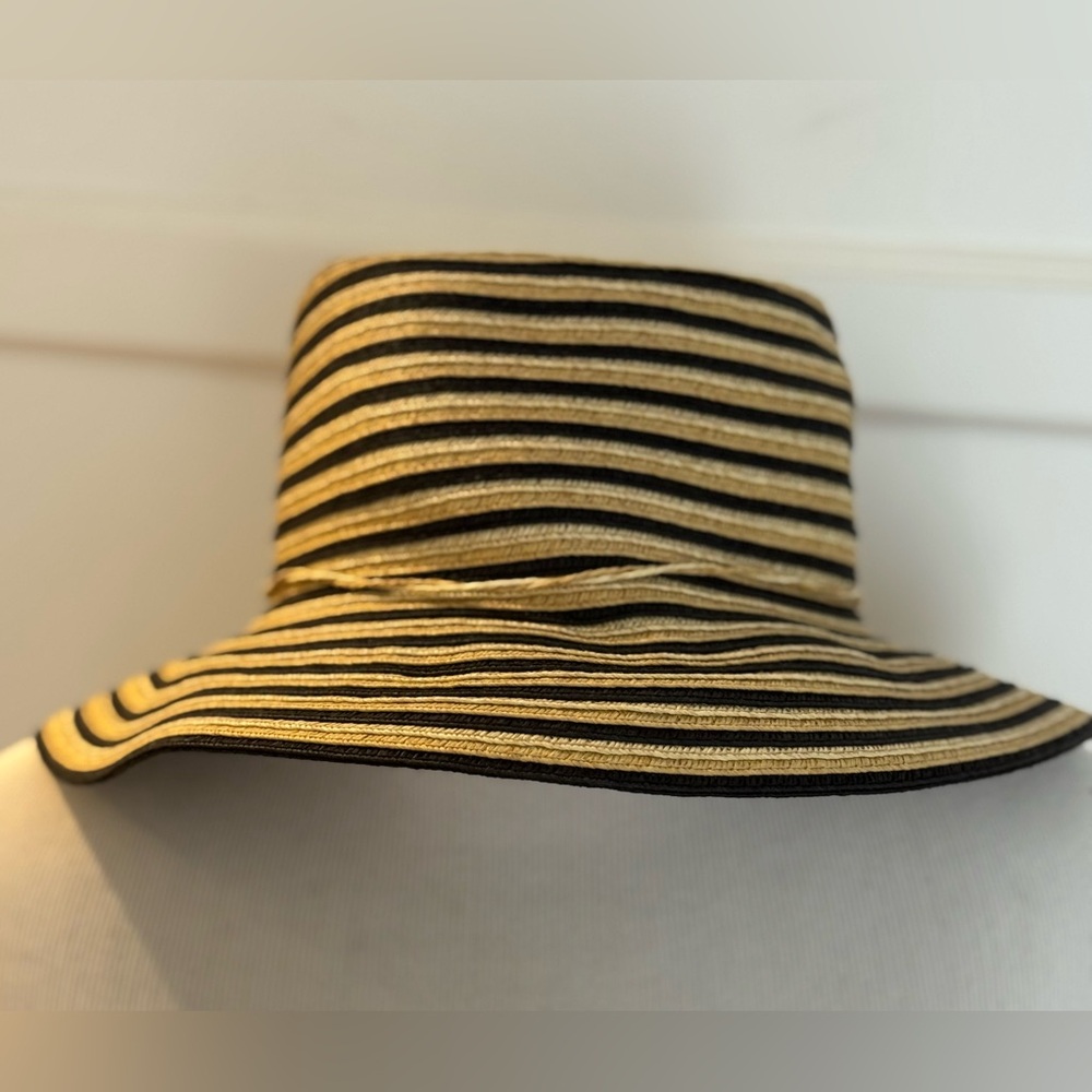 Sonoma Black and Tan Striped Women's Hat